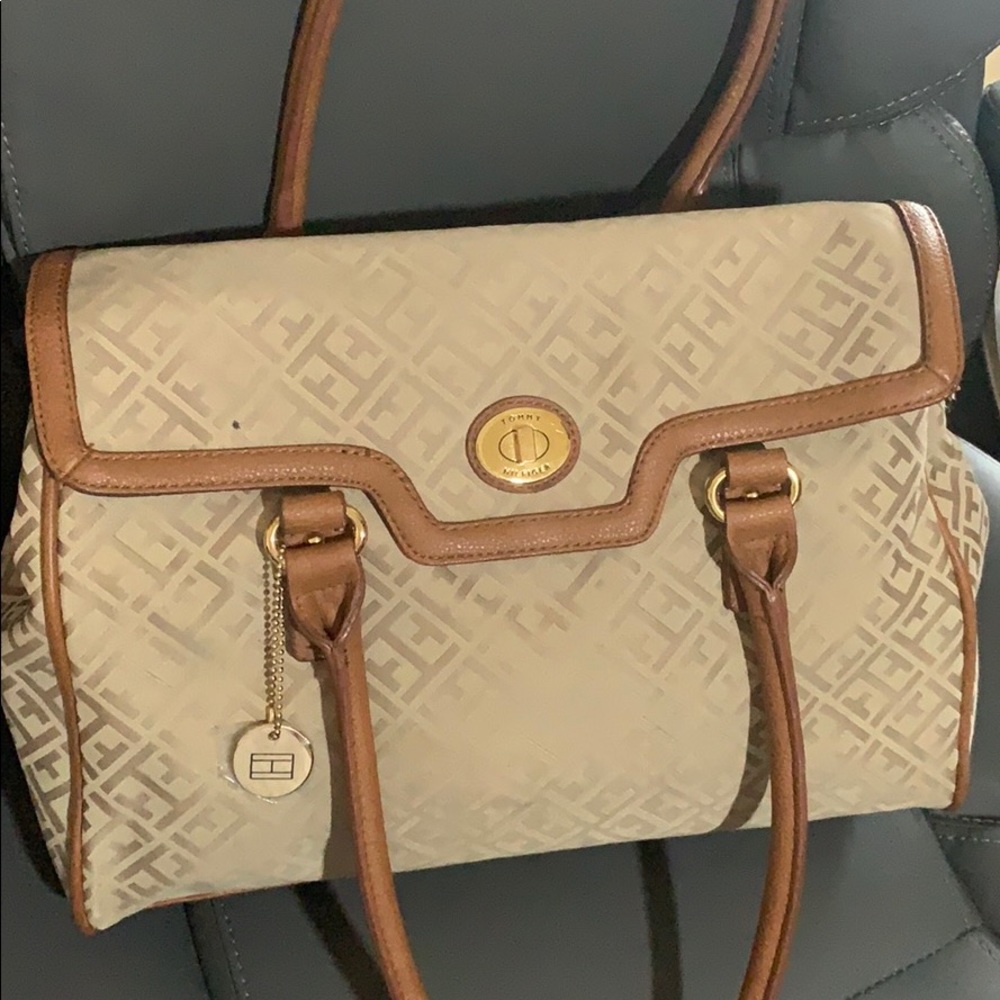 Tommy Hilfiger purse